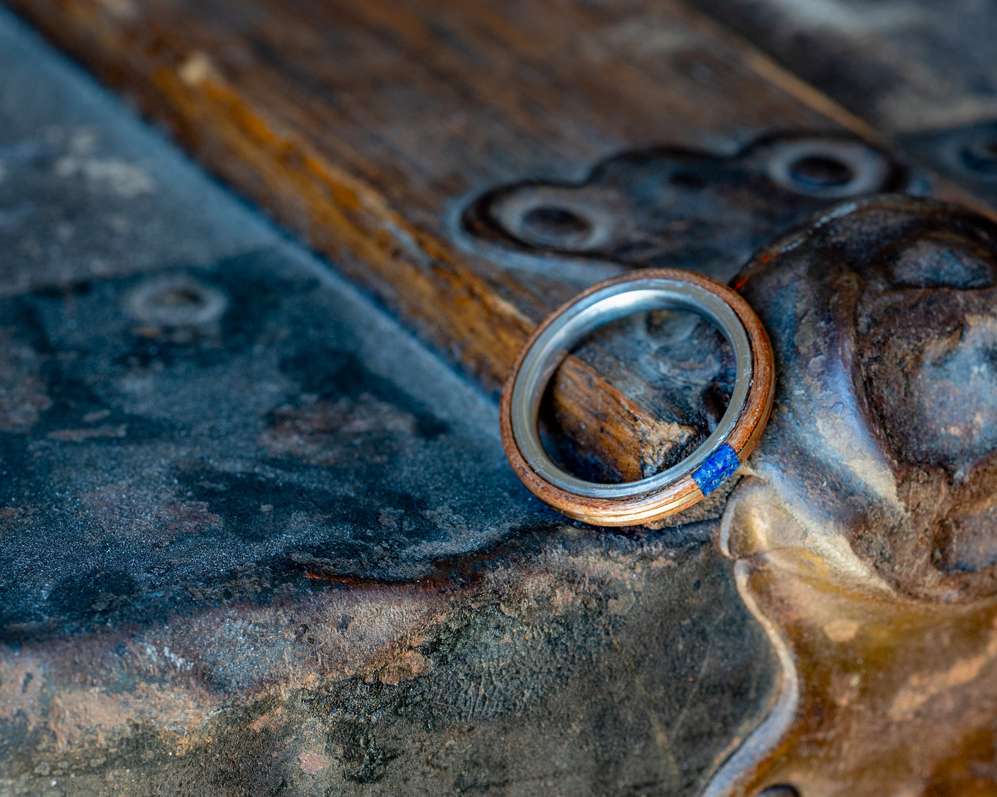 Mahogany Bentwood Ring w/ Brass & Lapis Lazuli Inlay - Size 7 | Seconds