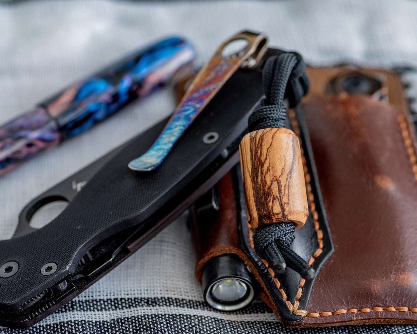 EDC Lanyard Bead - Hand Turned Extra-Large Bethlehem Olive Wood Bead - Solid Wood Paracord Bead for Pocket Knife/Zipper/Keychain